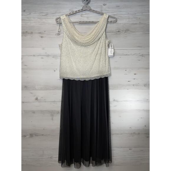 Cachet Dress Womens 20W Black Ivory Beaded Cowl Neck Sleeveless Gown Formal NWT - Picture 1 of 7